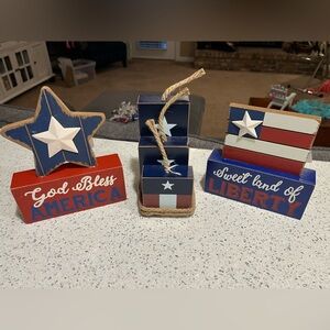 Patriotic Wooden Home Accents Set